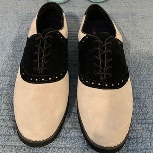 Vintage Hush Puppies Saddle shoes   Rare.   size 8.5.  price firm